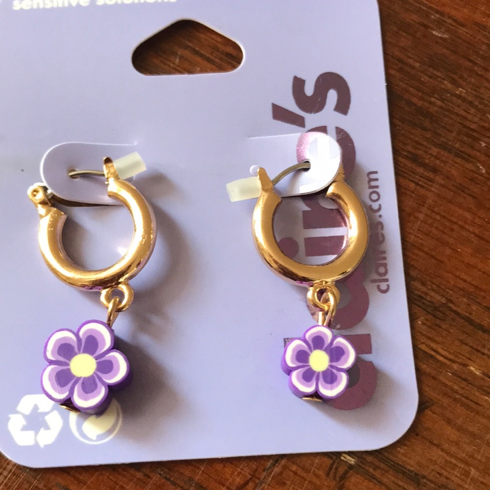 New dime size hoop earrings gold tone